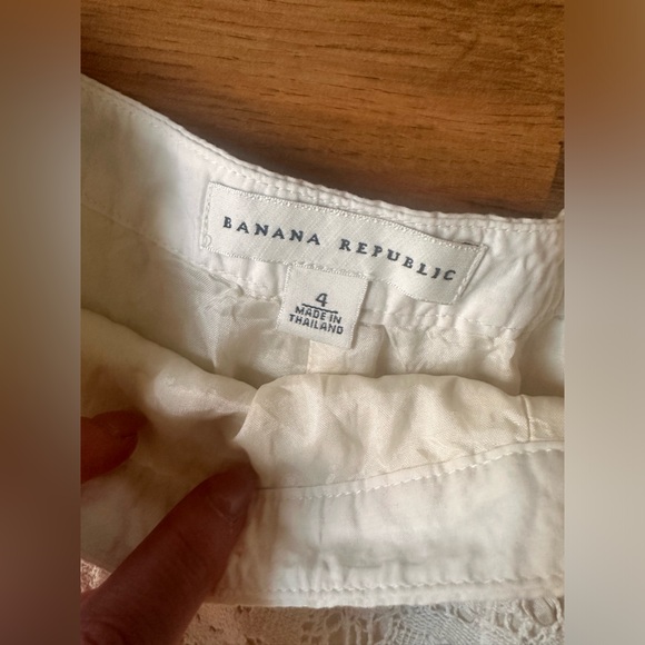 TRENDING: LACE ‼️Ivory/offwhite lace midi skirt - Picture 3 of 5